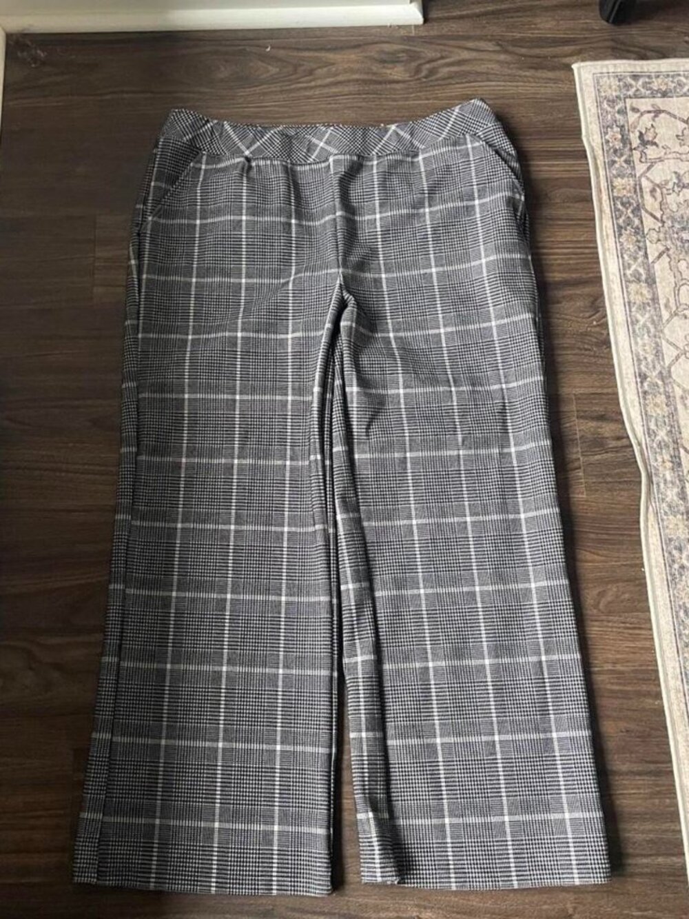 Gray Checkered Dress pants